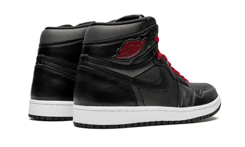 Jordan 1 Retro High Black Gym Red Black 3/4