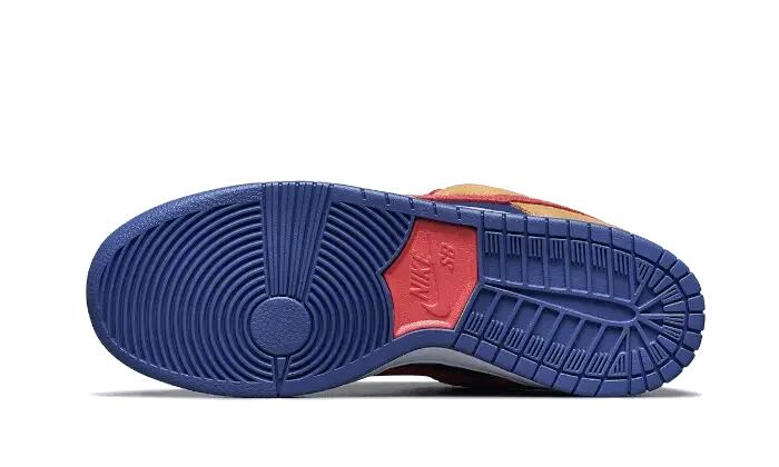 Nike SB Dunk Low Reverse Papa Bear 3/3