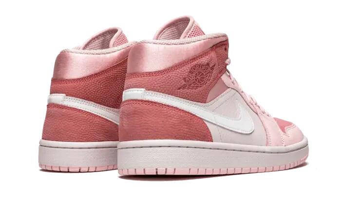 Air Jordan 1 Mid Digital Pink (W) 3/4