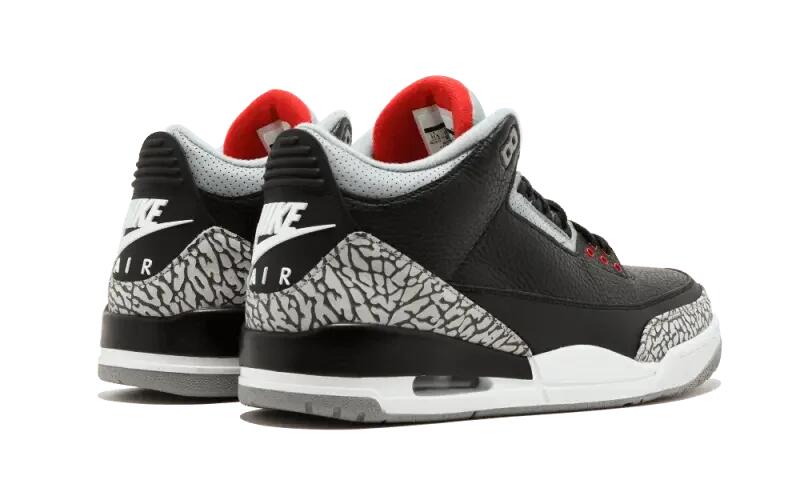 Air Jordan 3 Retro OG Black Cement (2018) 3/4