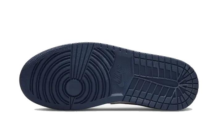 Jordan 1 Mid USA 2022 (Women's) 3/3