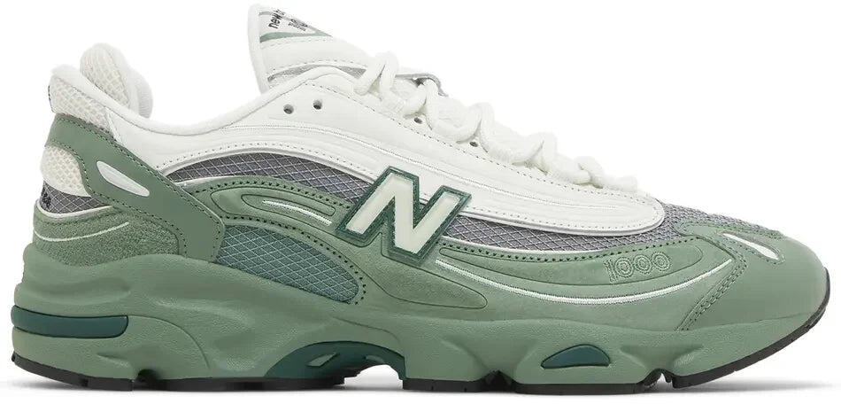 NEW BALANCE picture