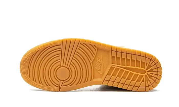 Air Jordan 1 Mid Tan Gum 4/4