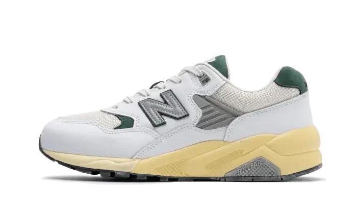 NEW BALANCE picture
