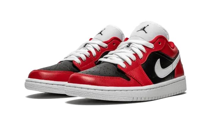 Air Jordan 1 Low Chicago Flip 2/4