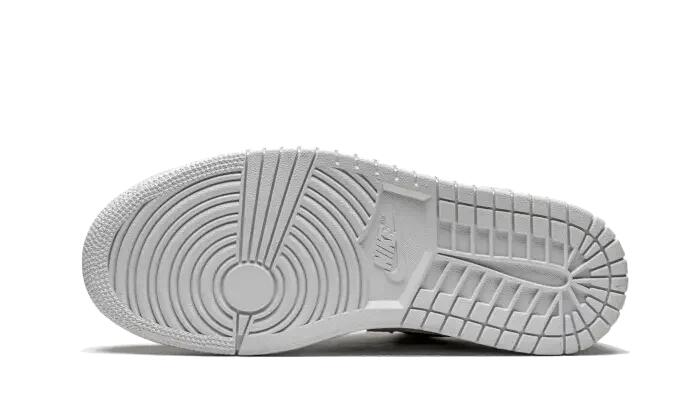 Air Jordan 1 Low Chicago Flip 4/4