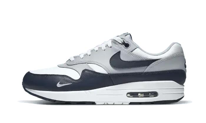 NIKE picture