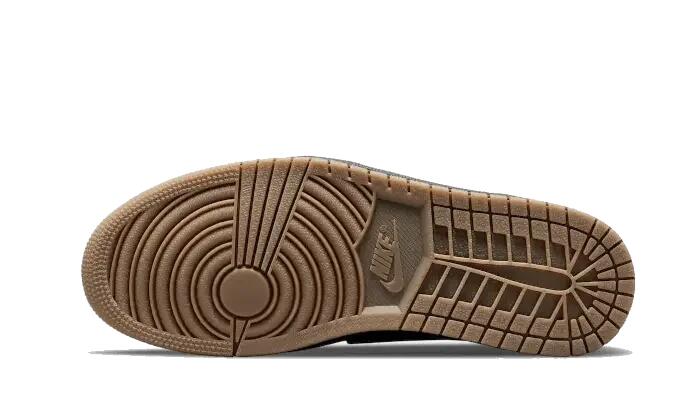Air Jordan 1 Retro Low OG SP SoleFly 3/3