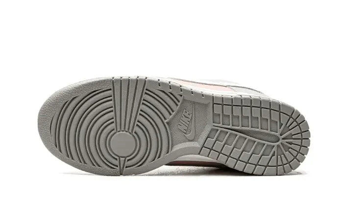 Dunk Low Pink Oxford Metallic Silver 4/4