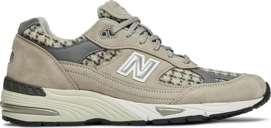 NEW BALANCE picture