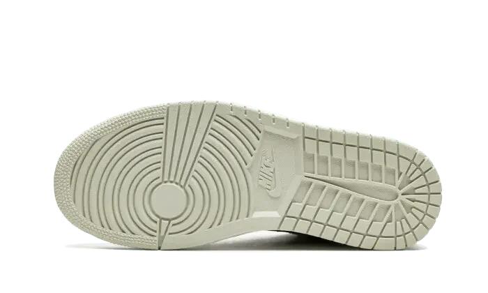Jordan 1 Low Coconut Milk (W) 4/4
