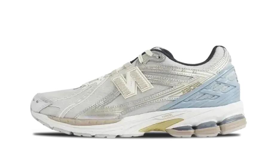 NEW BALANCE picture