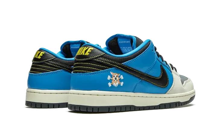 Nike SB Dunk Low Instant Skateboards 3/4