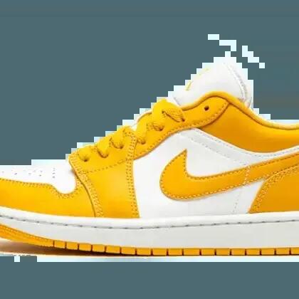 Men - Lifestyle - Shoes - Low-top, printed - Air Jordan 1 Low - White/Pollen.