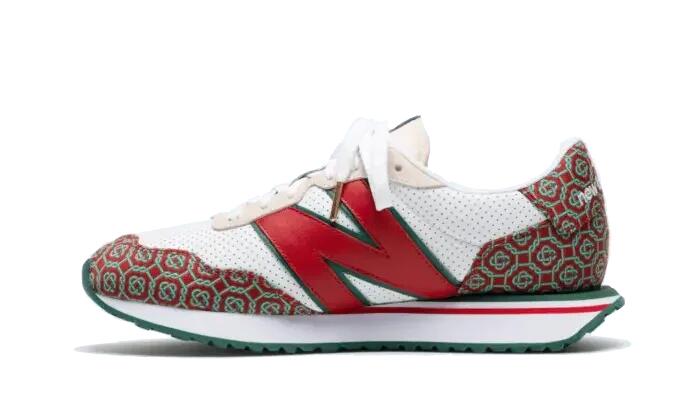 NEW BALANCE picture
