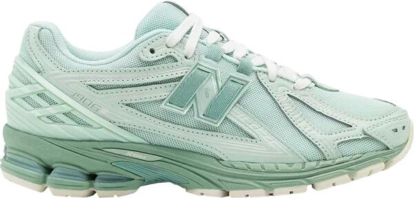 NEW BALANCE picture
