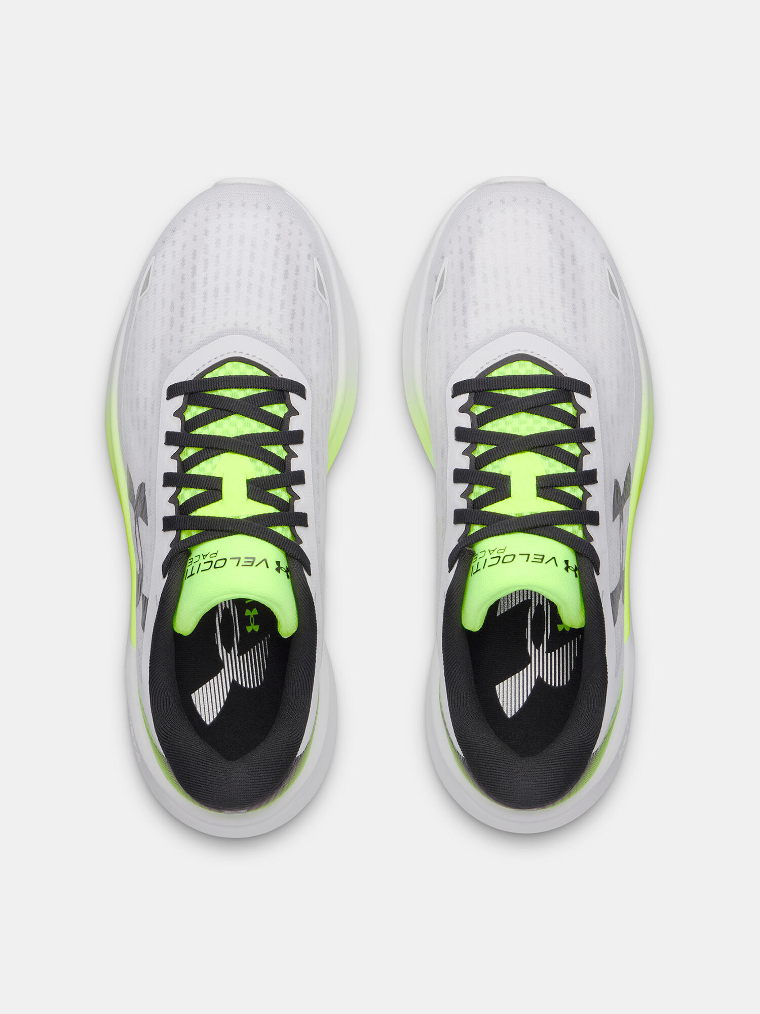 Tênis de corrida Under armour modelo 6009107-100 para homem 5/5