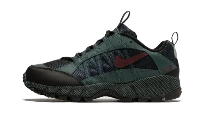 NIKE picture
