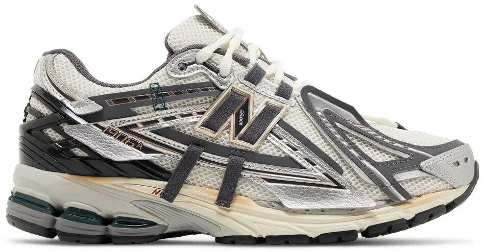 NEW BALANCE picture