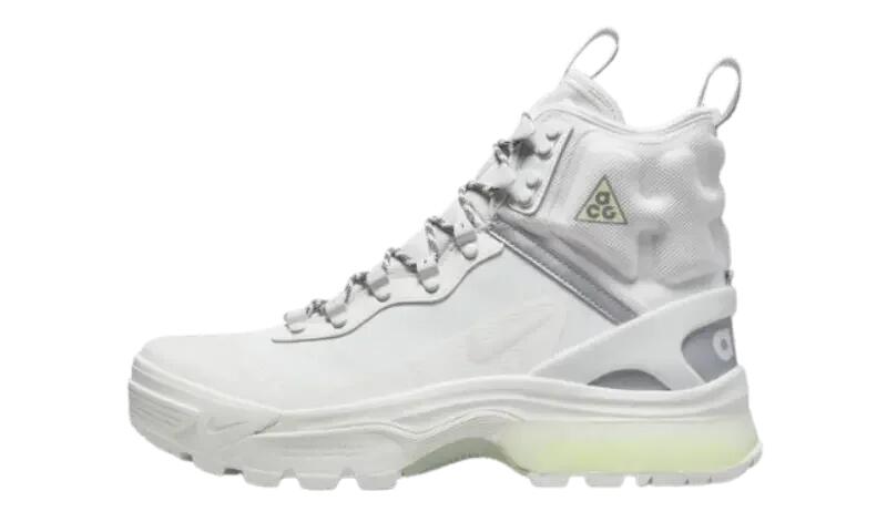 NIKE picture