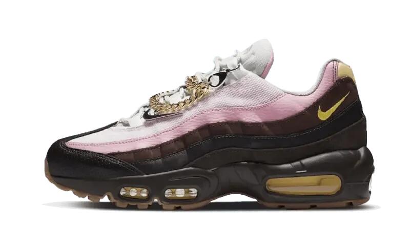 NIKE picture