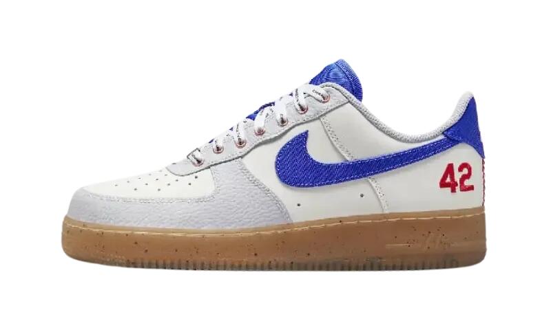 NIKE picture