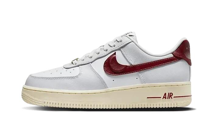 NIKE picture