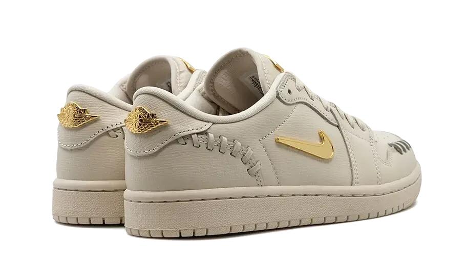 Jordan 1 Low Method of Make Legend Light Brown (W) 3/4