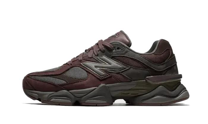 NEW BALANCE picture