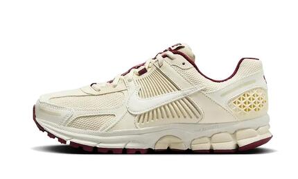 Nike Zoom Vomero 5 Valentine's Day