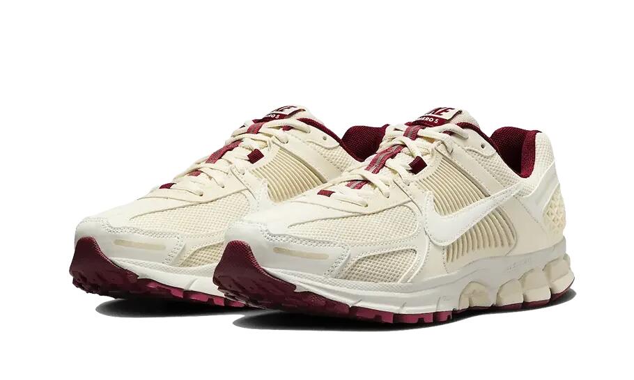 Nike Zoom Vomero 5 Valentine's Day 2/3
