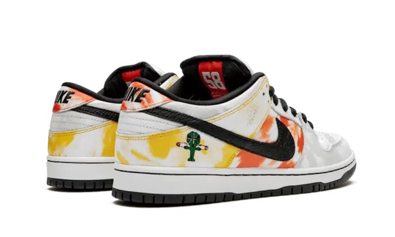 Nike SB Dunk Low Raygun Tie-Dye White 3/4
