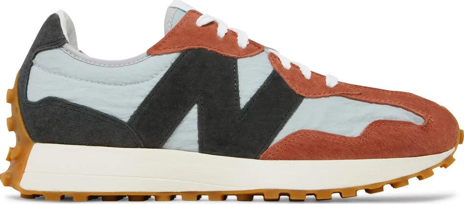 NEW BALANCE picture