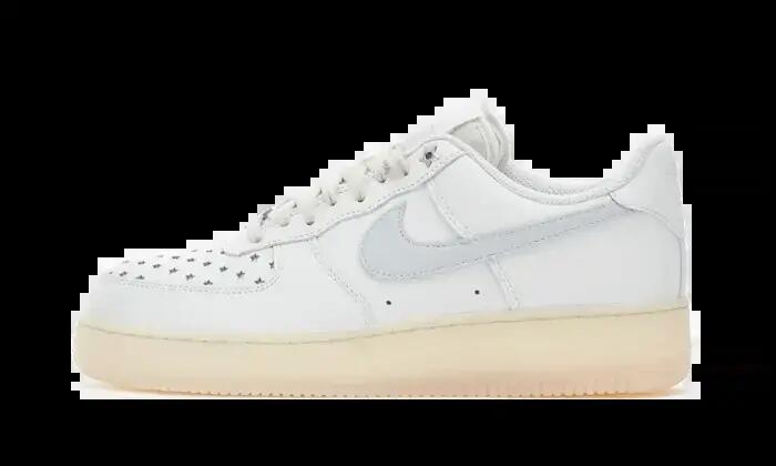 NIKE picture