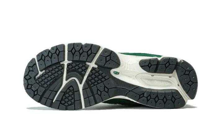 New Balance 2002R Suede Pack Forest Green 4/4
