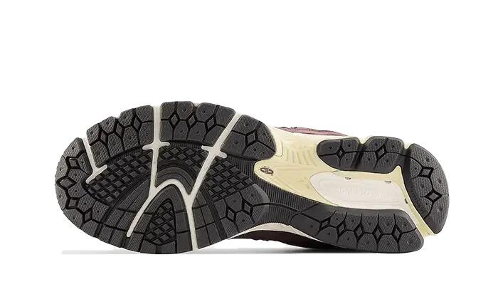 New Balance 2002R Truffle 3/3