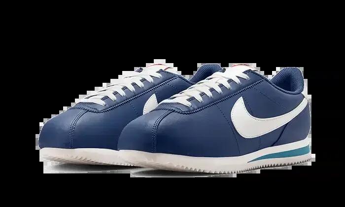 Nike Cortez Midnight Navy 2/3