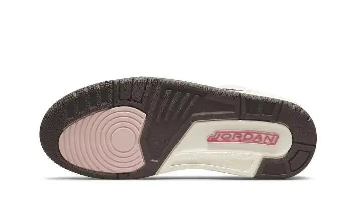 Schoenen - Basketball - Unisex - Air Jordan 3 Dark Mocha - Donker moka/wit. 3/3