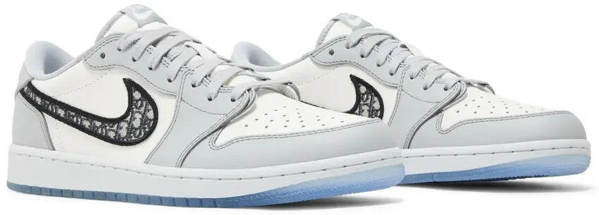 Air Jordan 1 Retro Low Dior 5/5