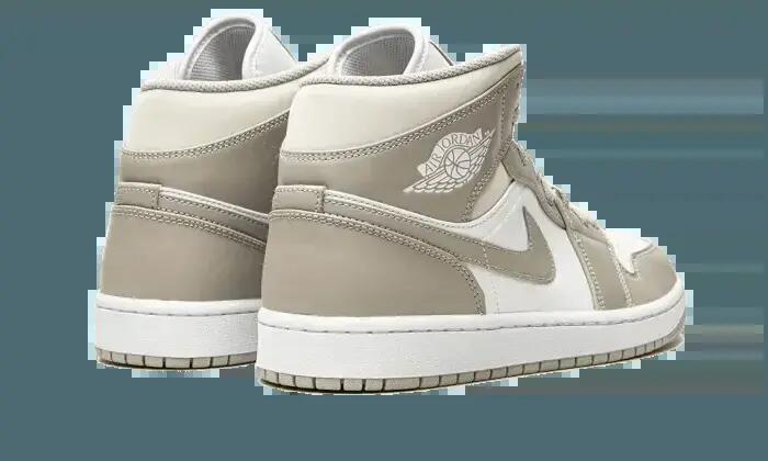 Unisex - Streetwear - Schuhe - Air Jordan 1 Mid Linen - linen/white 3/4