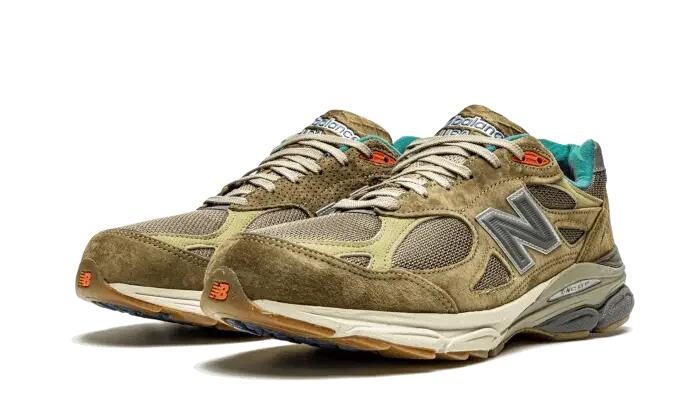 New Balance 990 v3 Bodega Here To Stay 2/4