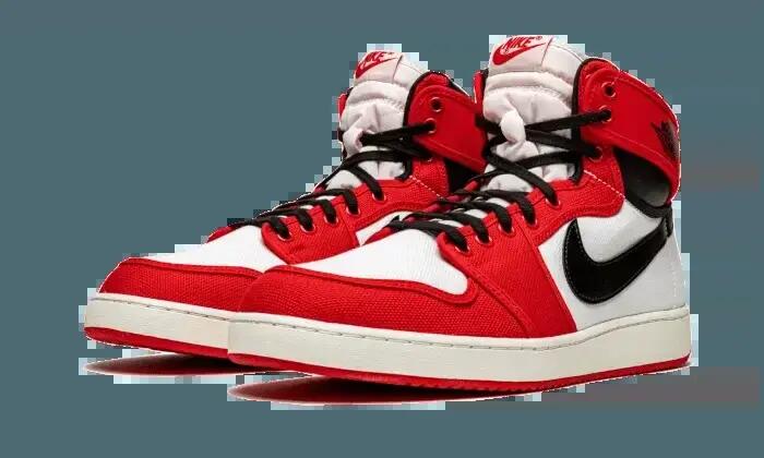 Scarpe - basket - aj1 chicago - bianco/nero/rosso 2/4