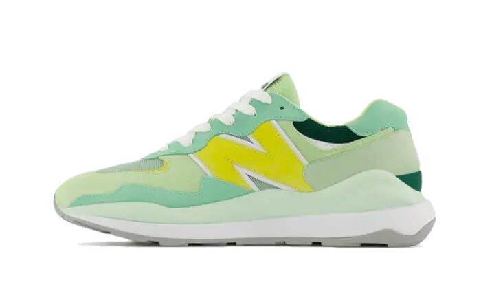 NEW BALANCE picture