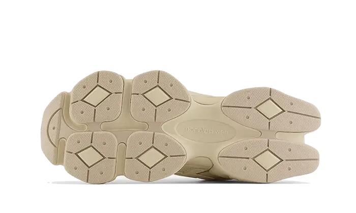 New Balance 9060 Turtledove Black Silver Metallic 3/3