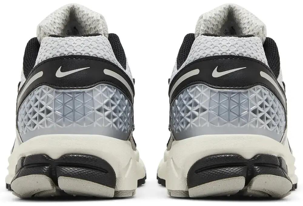 Nike Zoom Vomero 5 Photon Dust Black (W) 5/5