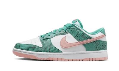 Schoenen - lifestyle - unisex - dunk low - slangenprint - teal/wit