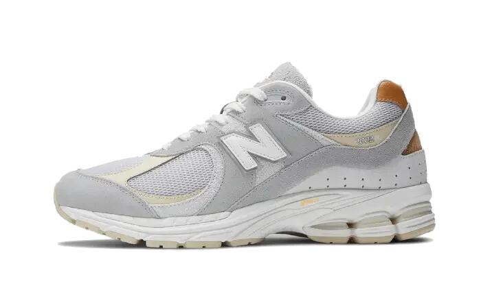 NEW BALANCE picture