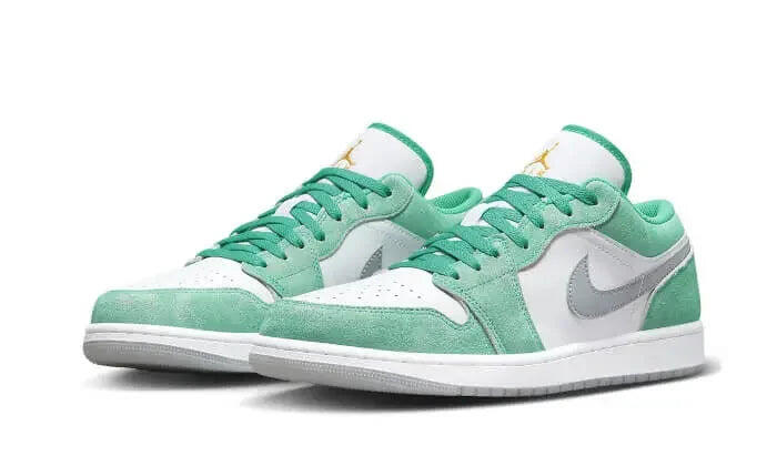 Air Jordan 1 Low SE New Emerald Grey 2/3