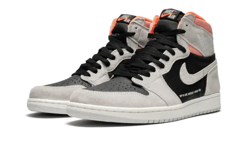 Jordan 1 Retro High Neutral Grey Hyper Crimson 2/4