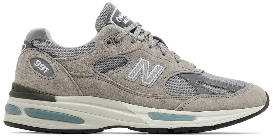 NEW BALANCE picture